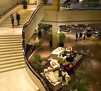 ヒルトン ホテル 上海 ( 上海 希爾頓酒店 )　ロビー