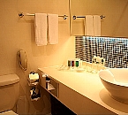 ホリデイイン ダウンタウン ホテル 上海 （ 上海 広場長城假日酒店）バスルーム一例