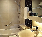 ホリデイイン ダウンタウン ホテル 上海 （ 上海 広場長城假日酒店）バスルーム一例