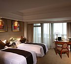 グランド メルキュール ホテル 虹橋 上海 （上海 虹橋 美爵 酒店 ） SHANGHAIsha mer room.jpg