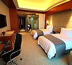 グラン メリア ホテル 上海 ( 上海 新天哈瓦那 大酒店 )　ツインベッド