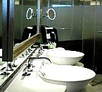 グラン メリア ホテル 上海 ( 上海 新天哈瓦那 大酒店 )　洗面台